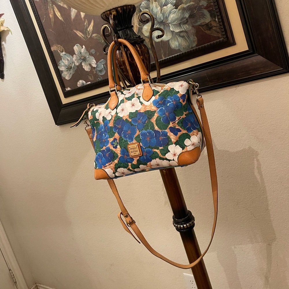 Dooney & Bourke please check all picture of condition - Picture 6 of 17